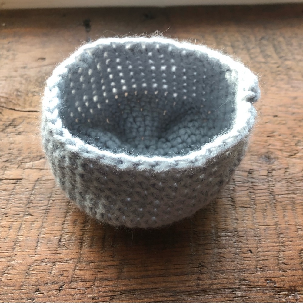 Small Crocheted Basket - Picture 4 of 4